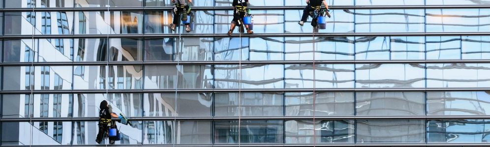 glass-facade-817732_1920