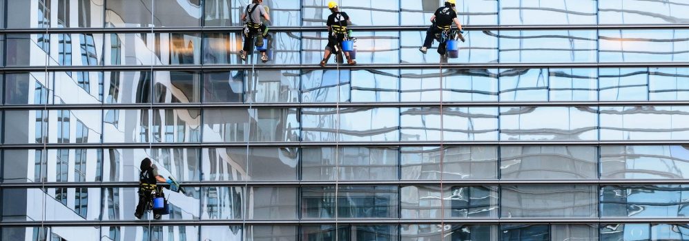 glass-facade-817732_1920